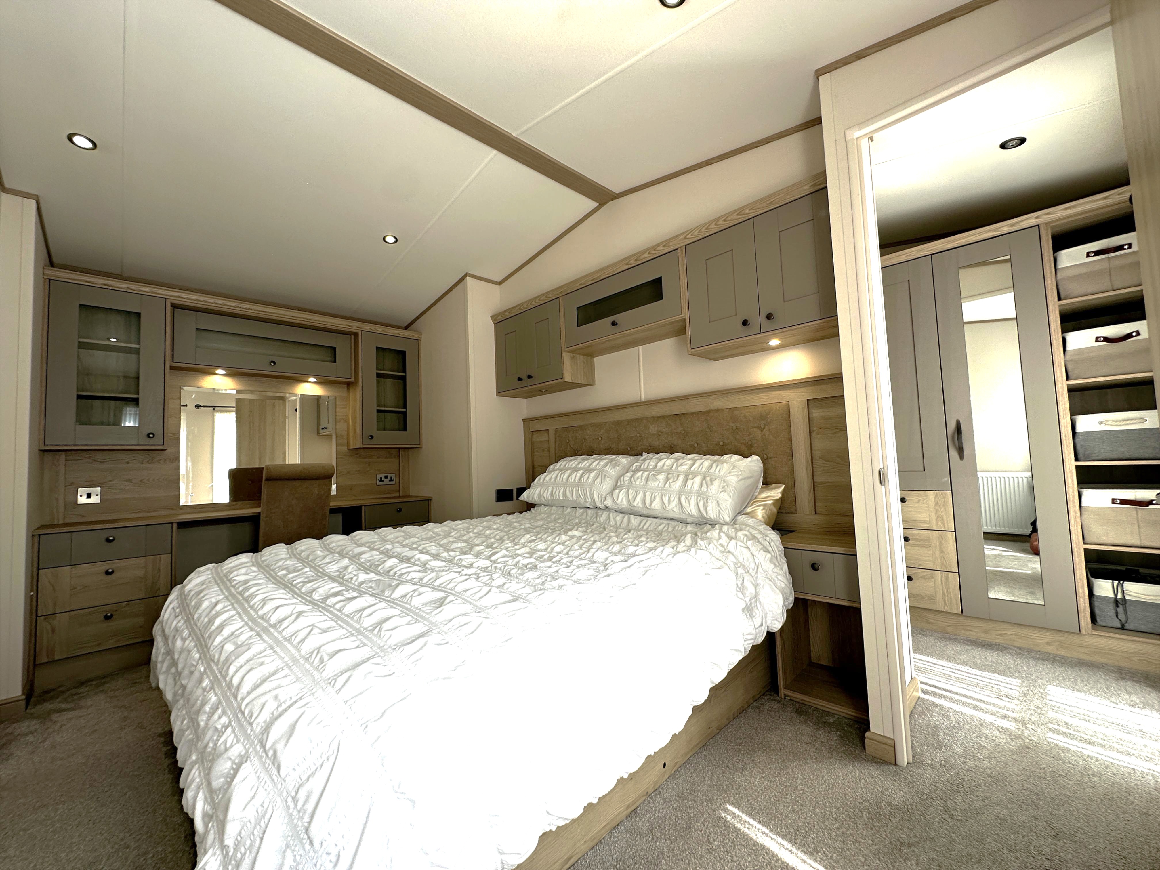 Modern Bathroom