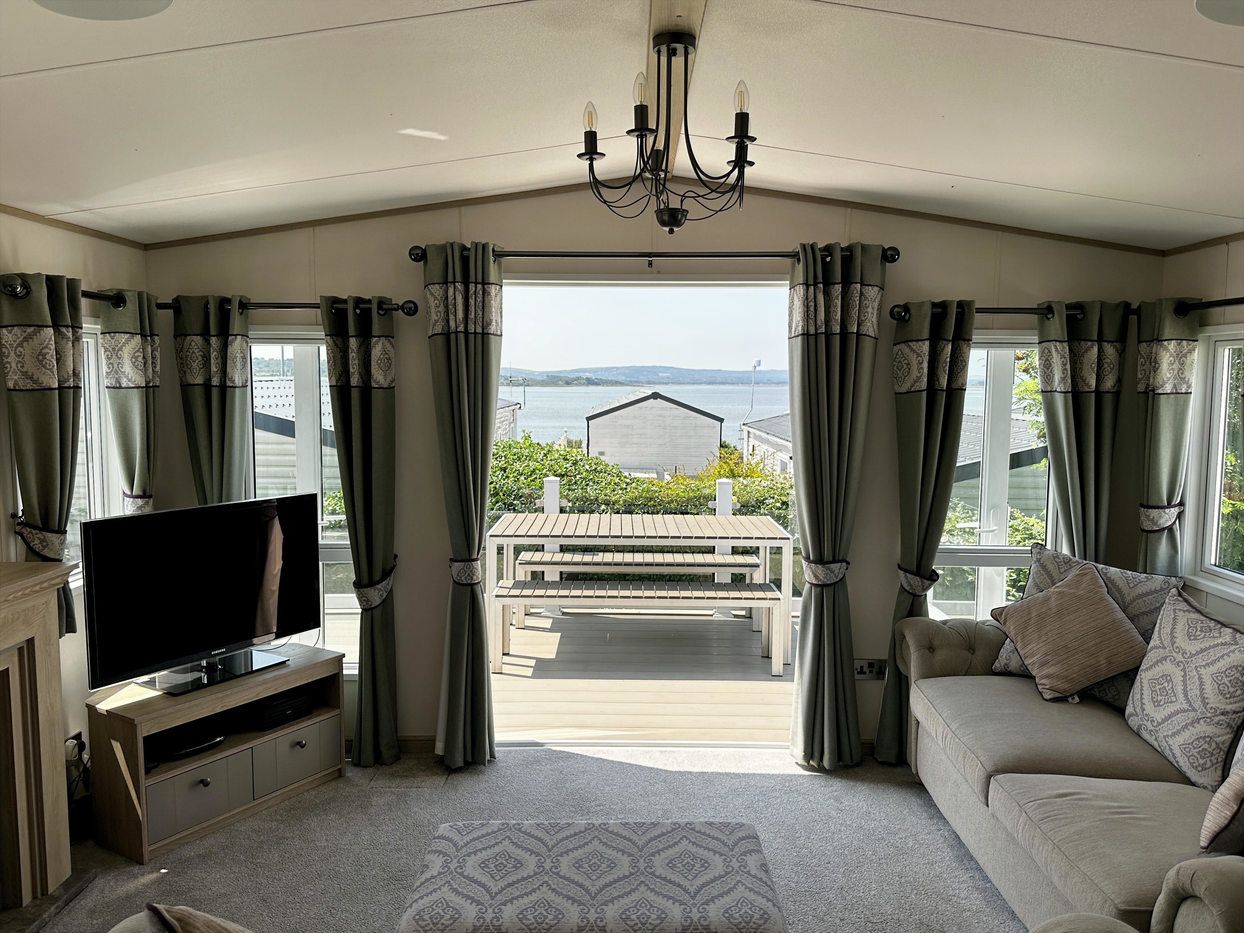 Gorgeous Twin Bedroom