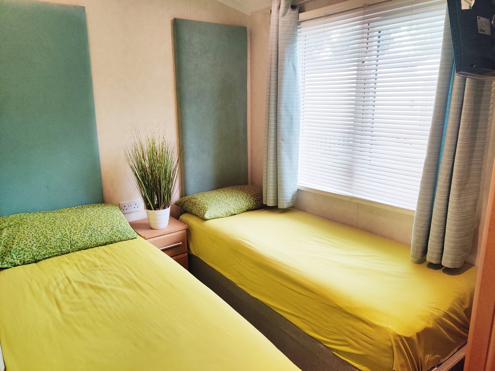 Wild Rose Twin Bedroom 1