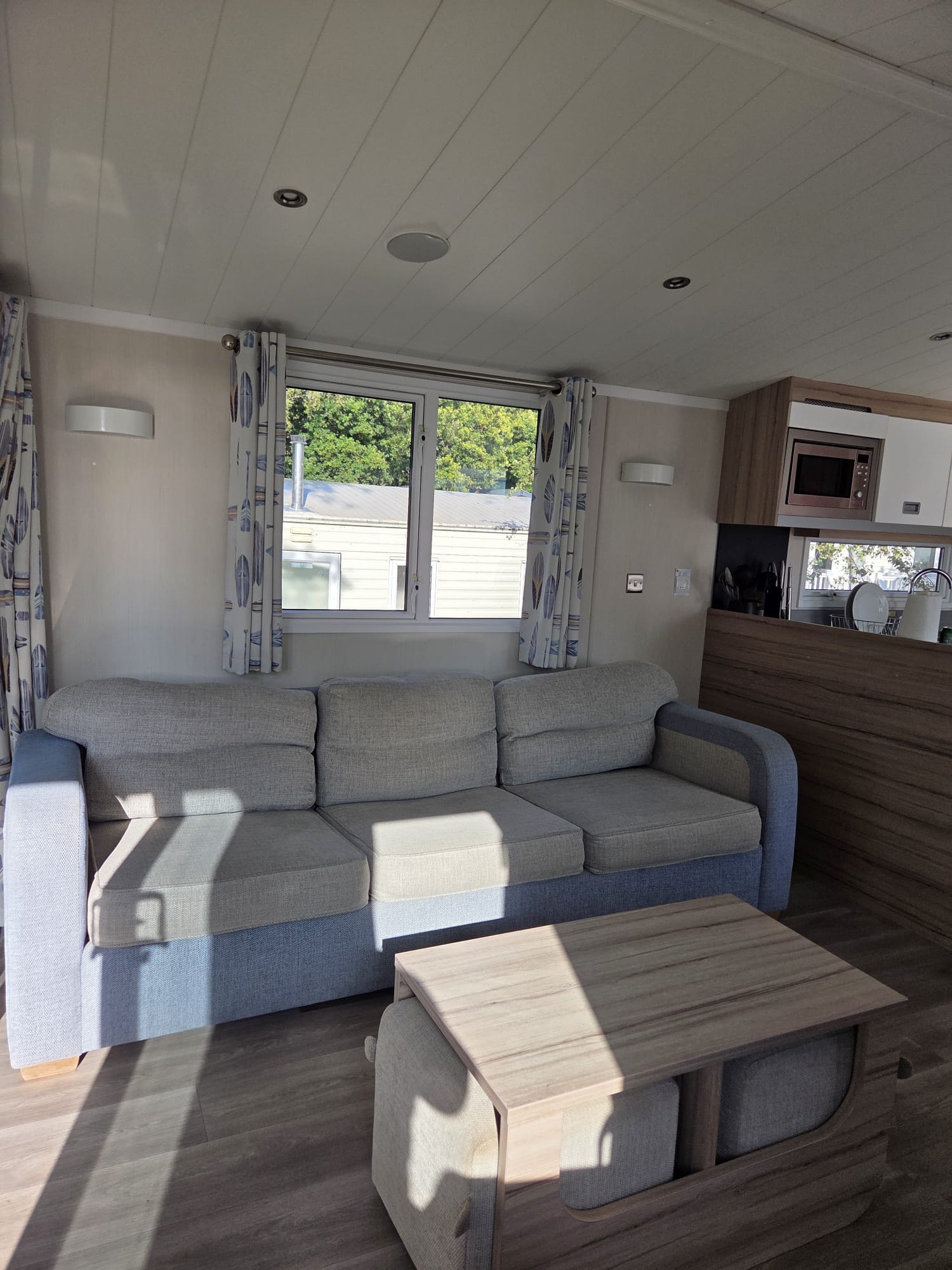 Wild Rose Dining Area and Kitchen